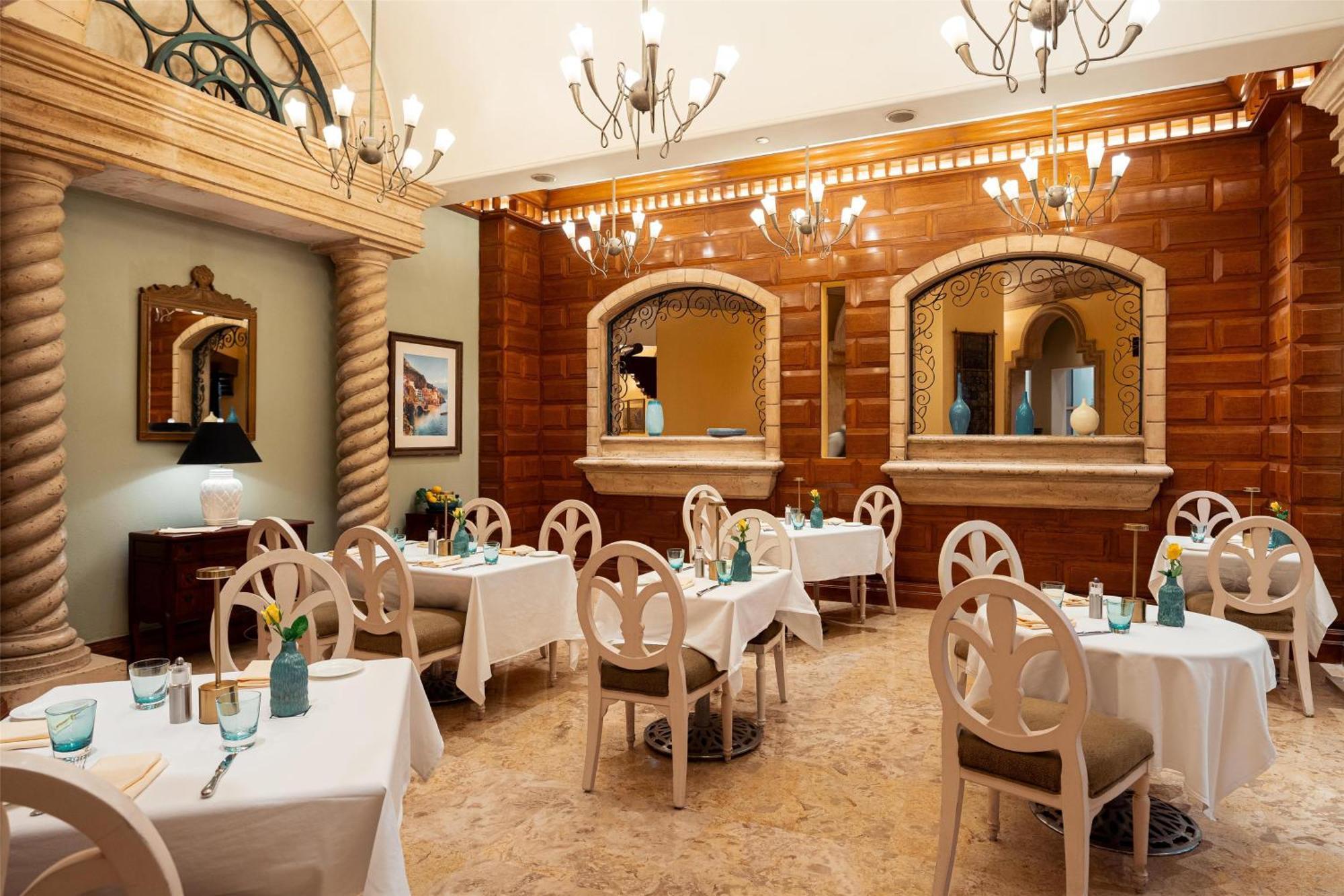 Hotel Hilton Grand Nile 5*