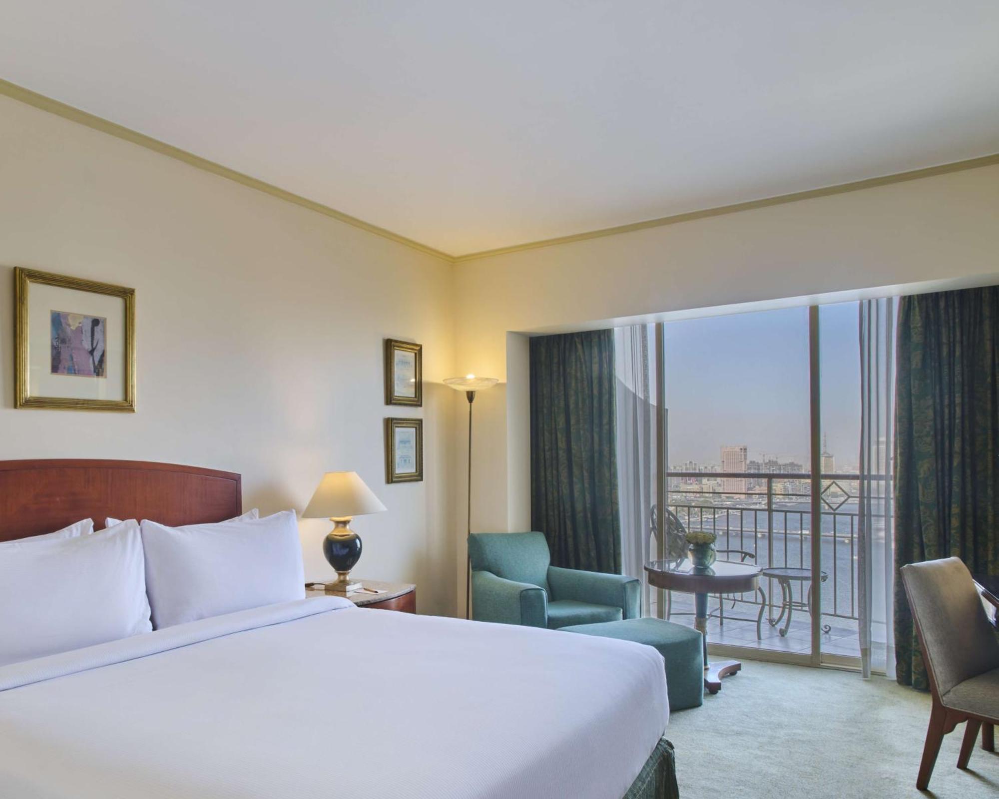 Hotel Grand Nile Tower 5*