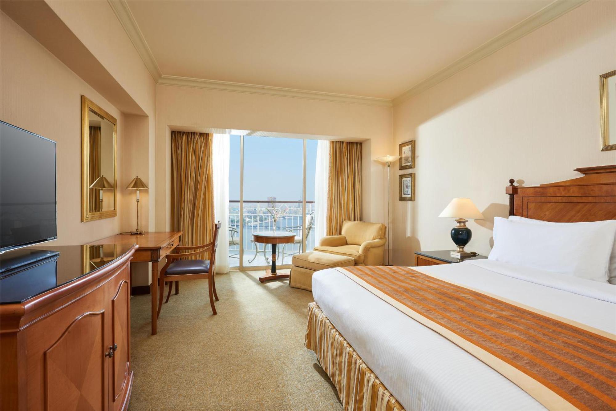 Hotel Grand Nile Tower